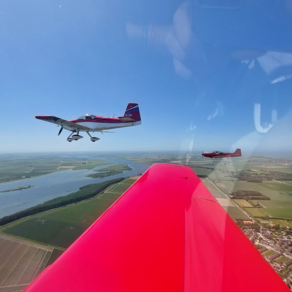 De RV-7A vliegt